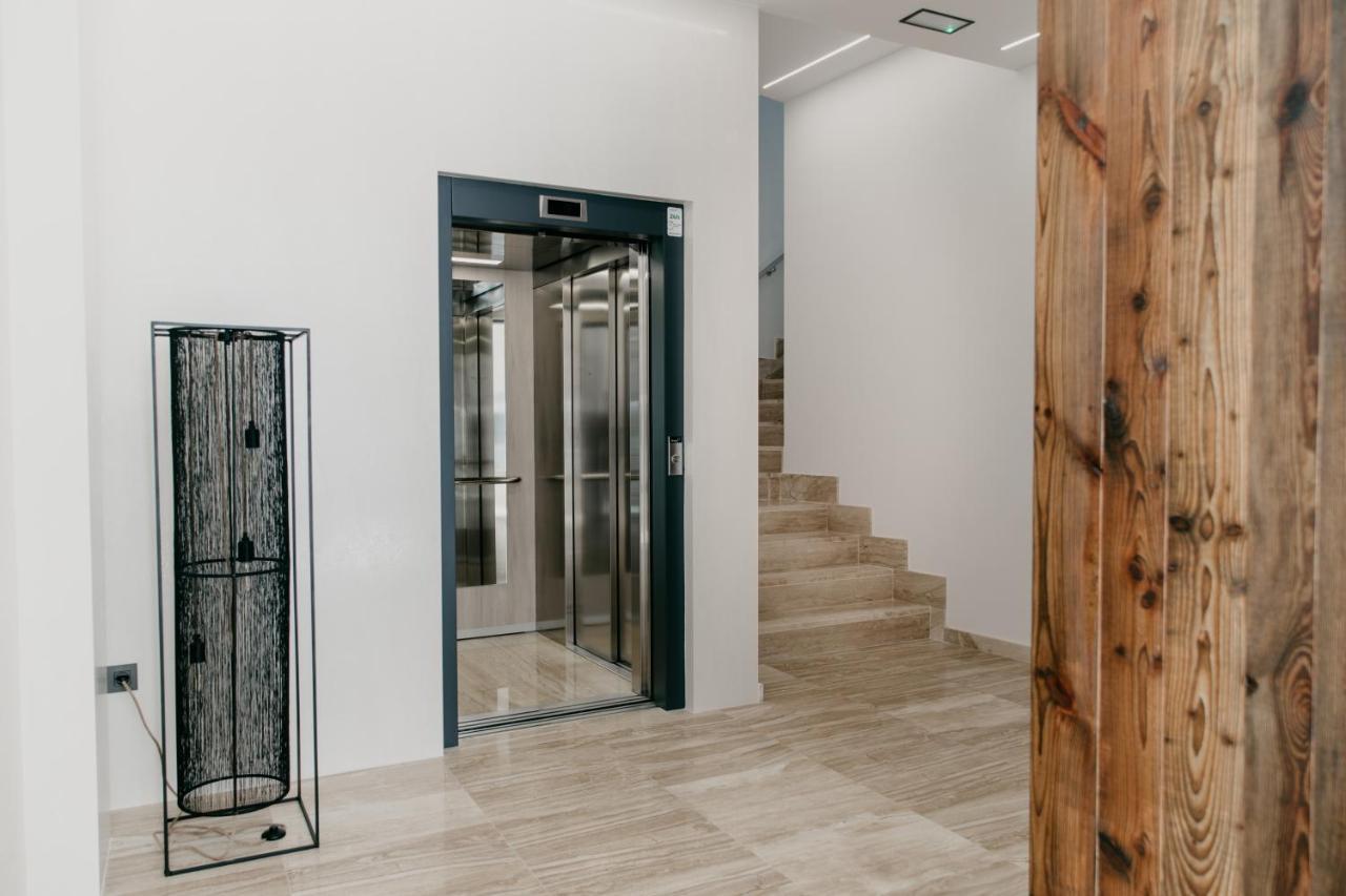 Suites Port Cambrils Exterior photo