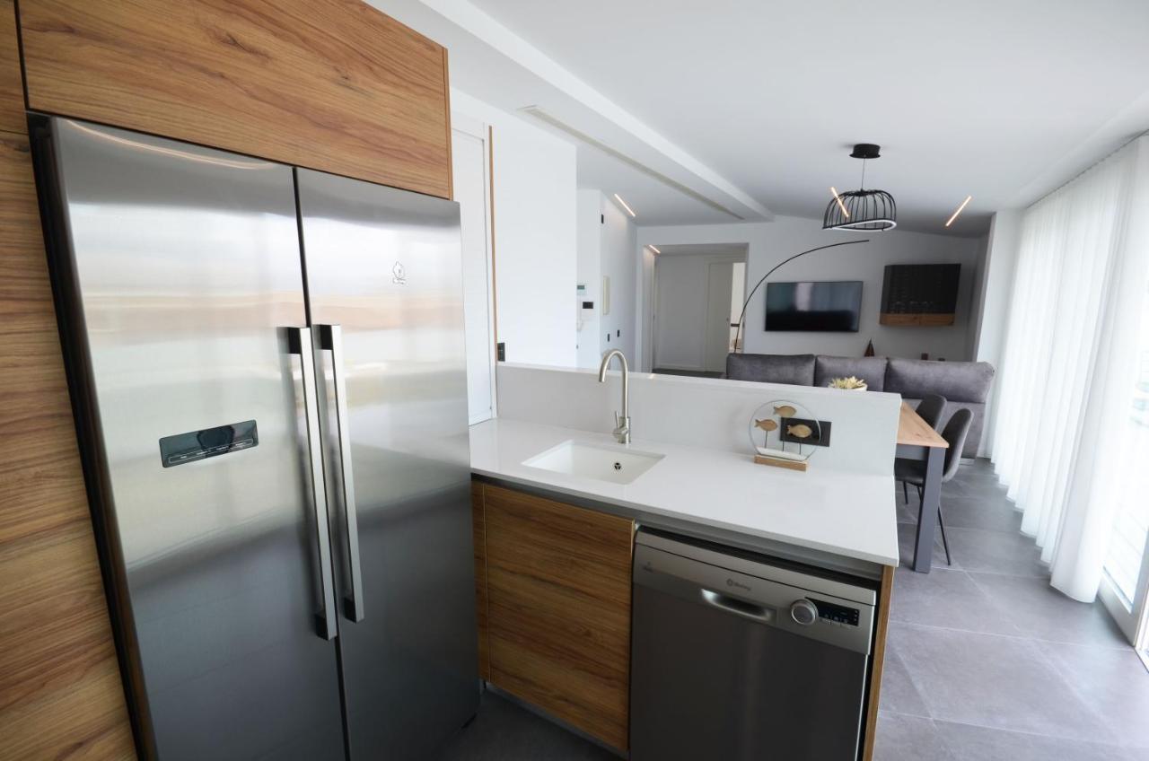 Suites Port Cambrils Exterior photo